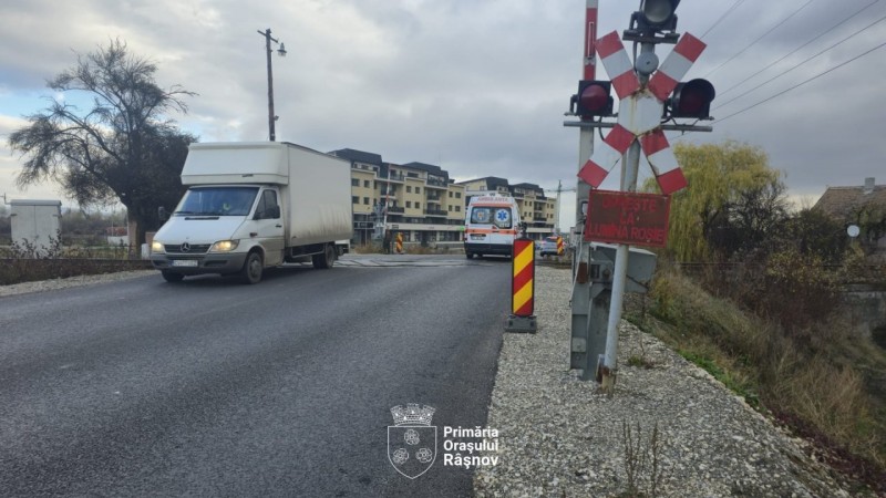 Trecerea la nivel cu calea ferată dintre Cristian și Râșnov va fi închisă temporar pentru lucrări de reparații